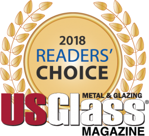 A gold medal with the words " readers choice 2 0 1 8 metal & glass ".